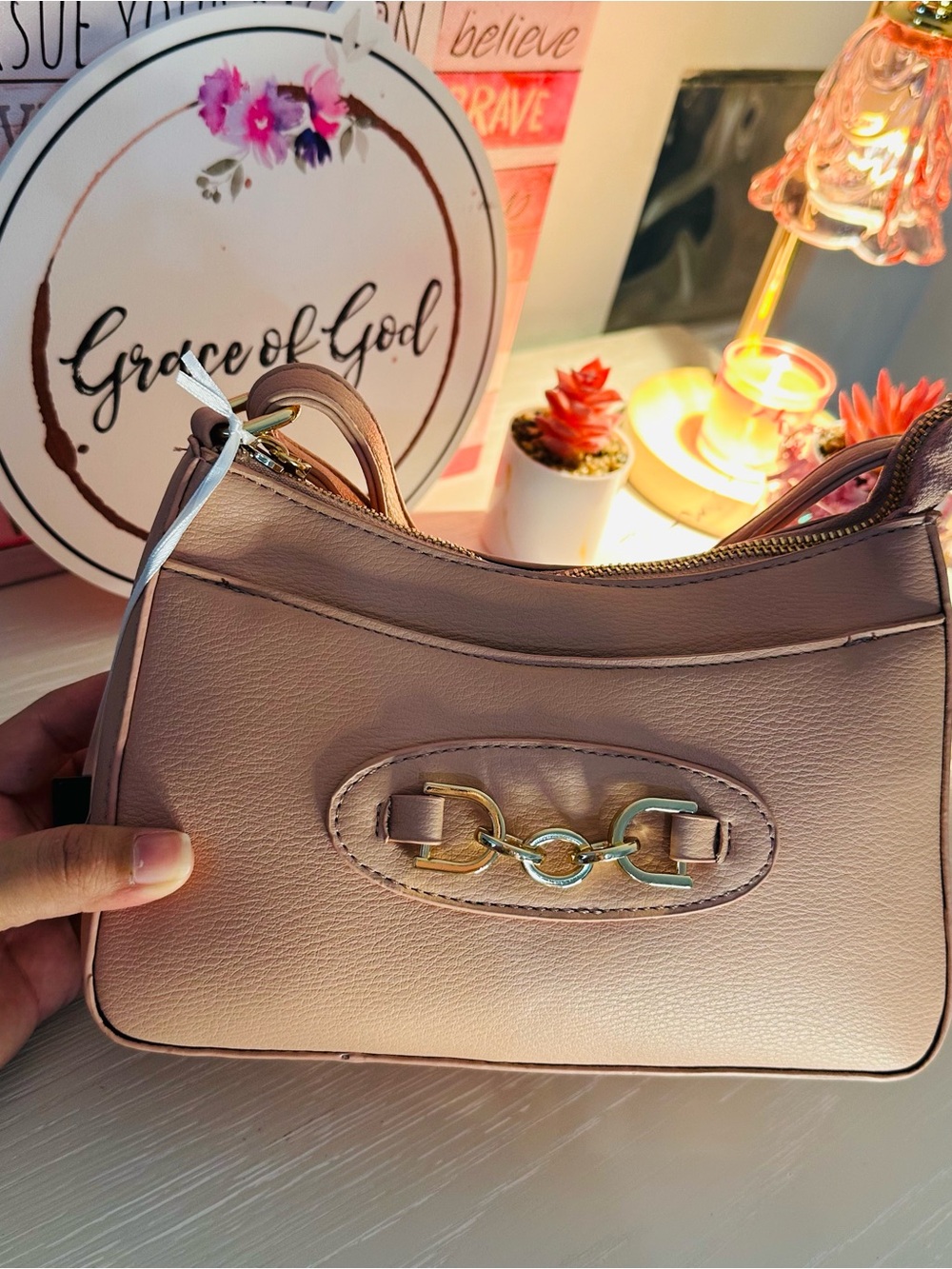 La Terre Blush Pink Pebbled Crossbody Bag with Gold Accent - Picture 7 of 8